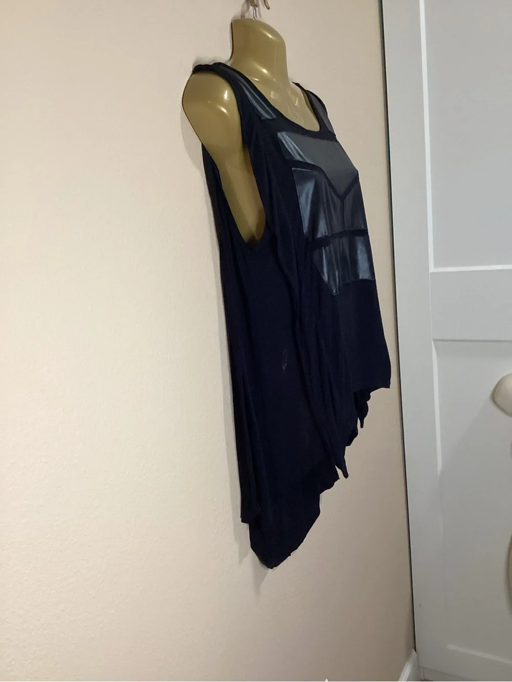 silence + noise Black Sleeveless High-Low Tank w/Faux Leather Panels, Sz S, EUC